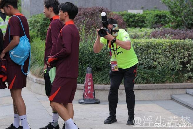 上海集结U19男足，侧重队员评估与技战术思想统一