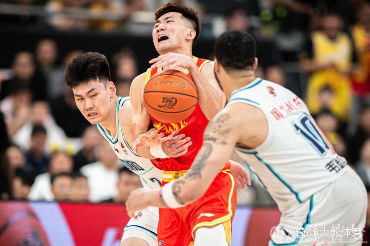 青岛队记:广厦队准备更周密,各位置实力均衡无弱点 青岛队记:广厦队准备更周密,各位置实力均衡无弱点