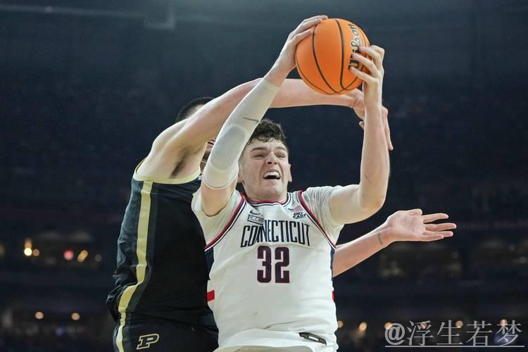 开拓记：开拓者中锋短缺，瀚森因伊迪碰撞面部受伤